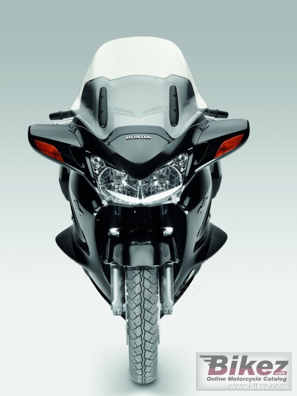 2011 Honda ST1300 Pan-European photo